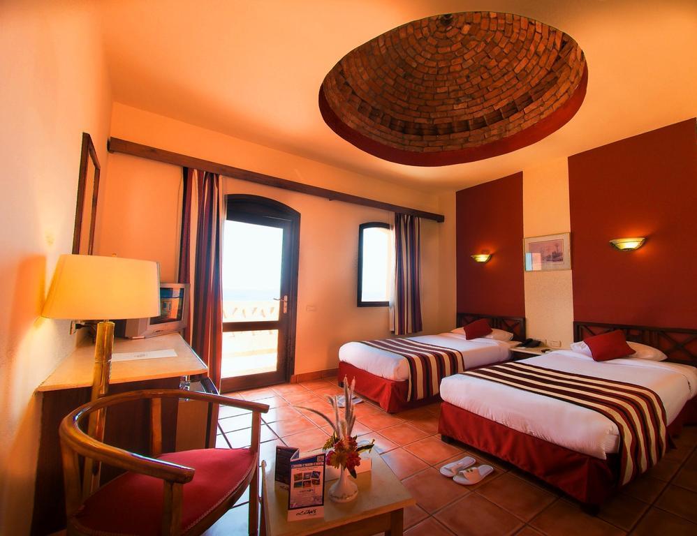 Hotel Jaz Neo Reef Marsa Baia di Coraya Esterno foto