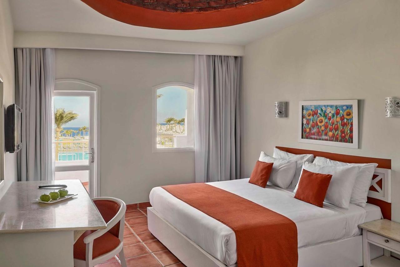 Hotel Jaz Neo Reef Marsa Baia di Coraya Esterno foto